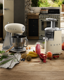 <p>SMEG ile Zamansız Mutfak Şıklığı</p>